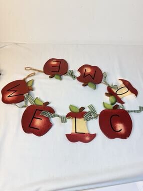 Apple 3” Welcome Garlan Coy Try Farmhouse/ Schoolhouse Decor- Read